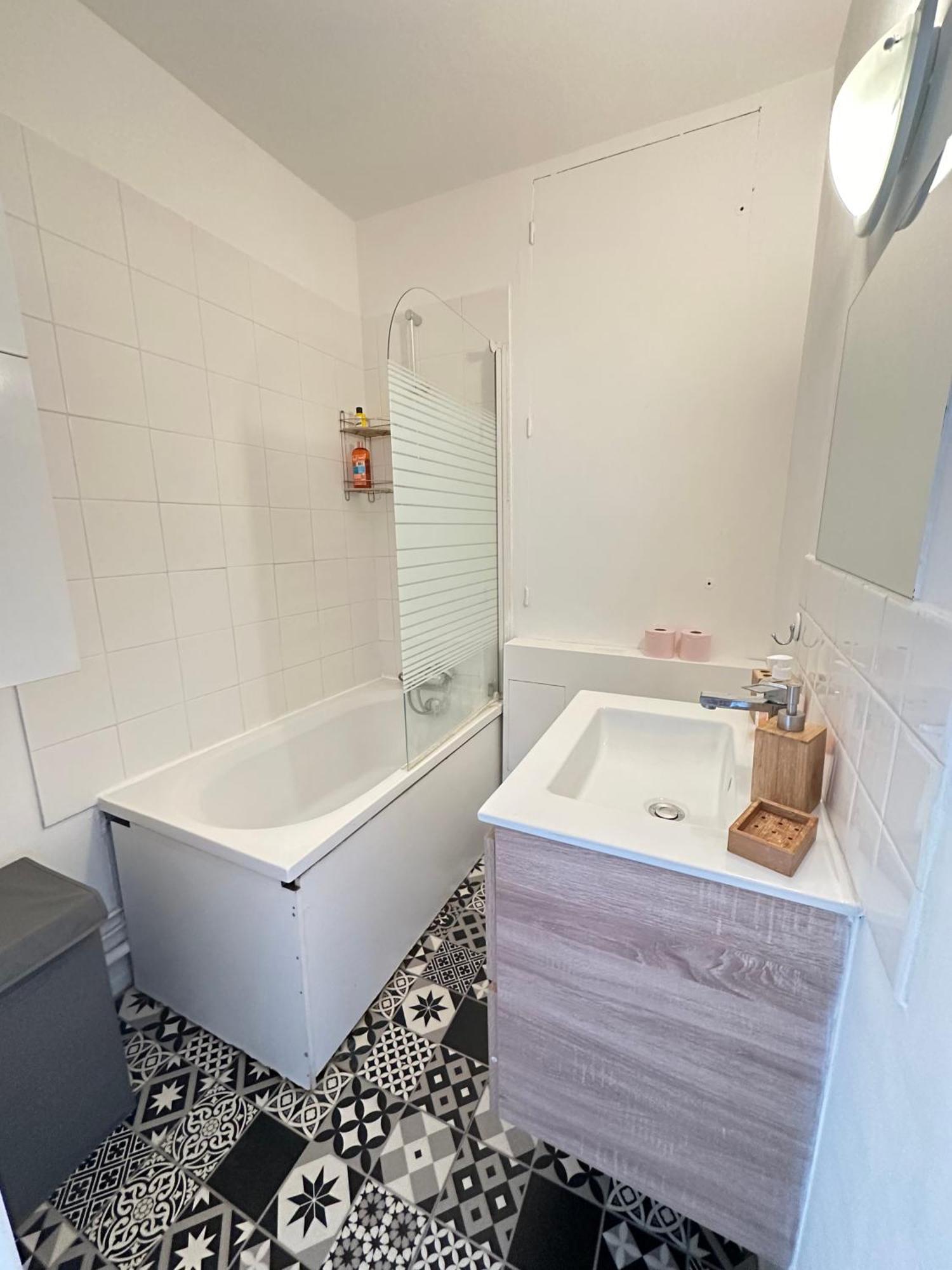 Ensoleille A Billancourt Apartment *