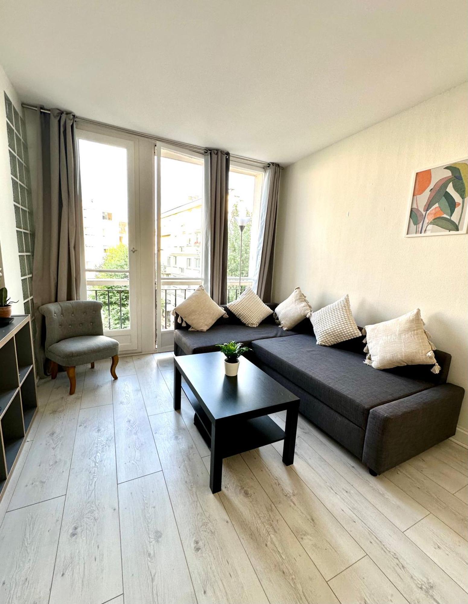 Ensoleille A Billancourt Apartment *